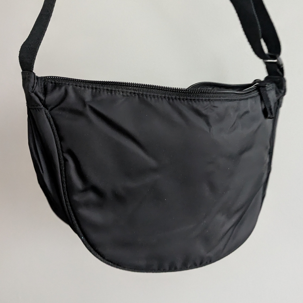 NWT Unisex Water Resistant Adjustable Strap Crossbody Bag Black